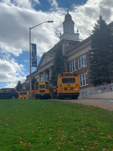 Busses lined up at dismissal at Hendrick Hudson High School. Photo Credits: Elaine Clarke